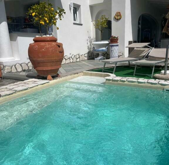 تختخواب و صبحانه Relais Villa Ettore