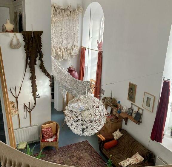 Gallery Flat