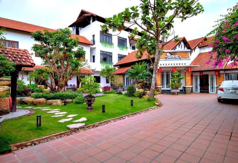Golden Star Villa Hue