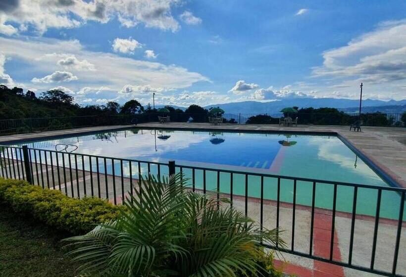 Отель Campestre Las Marias  El Colegio