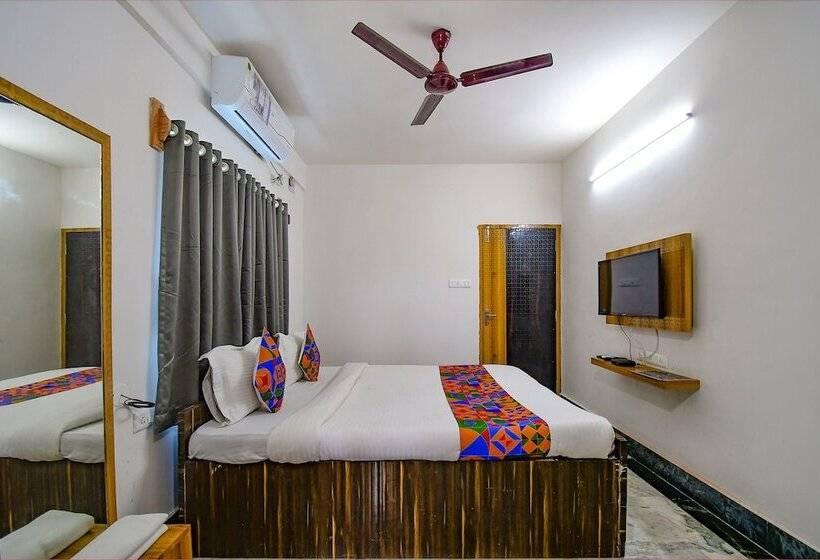هتل Fabexpress Amar Raj Villa   Nr Eco Park