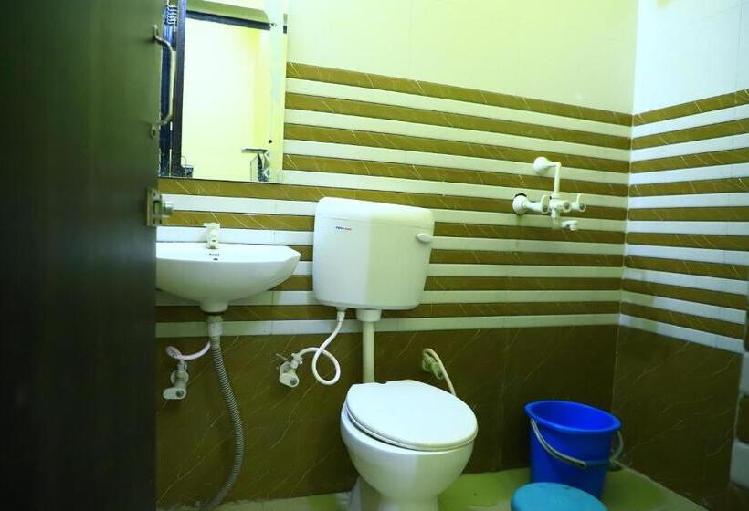 פנסיון Shivraj Homestay