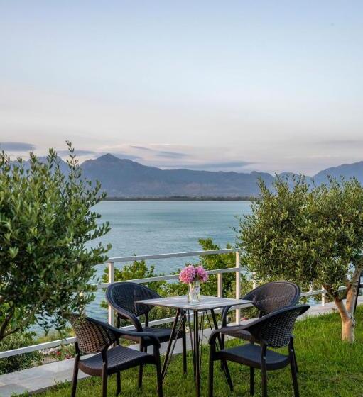 پانسیون Xhuli Guesthouse