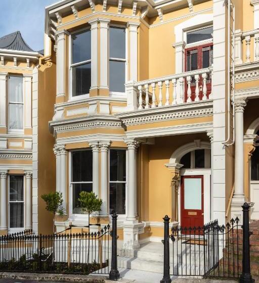 Star Struck On Stuart