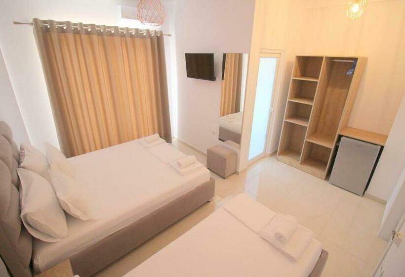 Hotel J&b