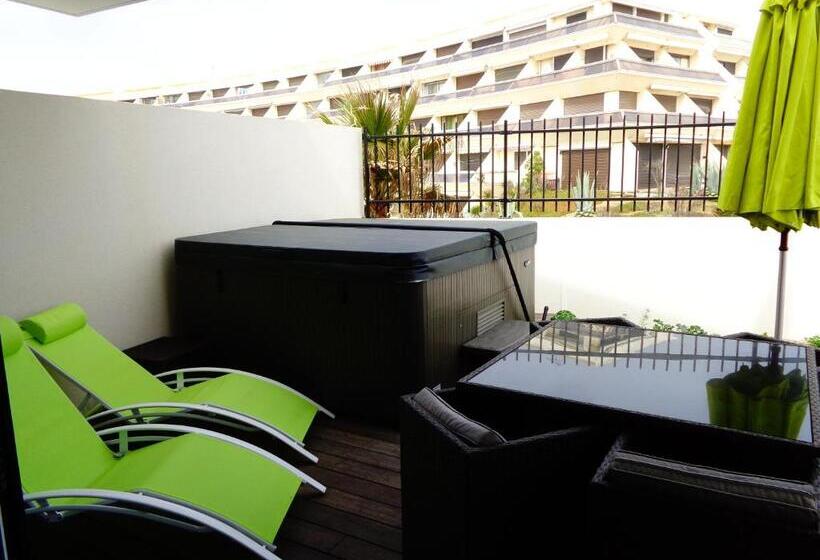 هتل Le Nautilia Résidence De Luxe Réservée Aux Couples