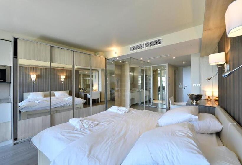 هتل Le Nautilia Résidence De Luxe Réservée Aux Couples