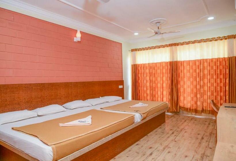 酒店 Parijatha Inn