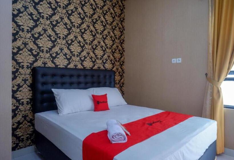 فندق Reddoorz Syariah Near Stasiun Gumilir Cilacap