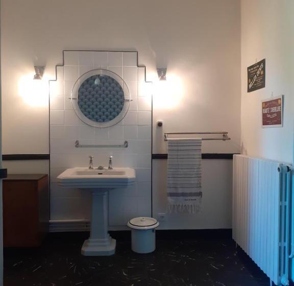 膳宿费 Maison Blanche