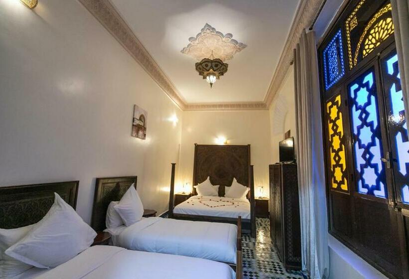 Riad Anis Fes