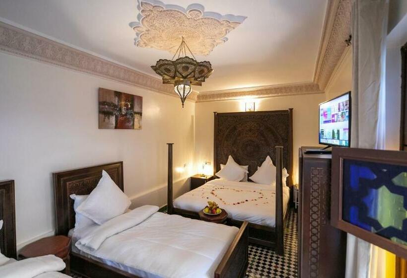 Riad Anis Fes