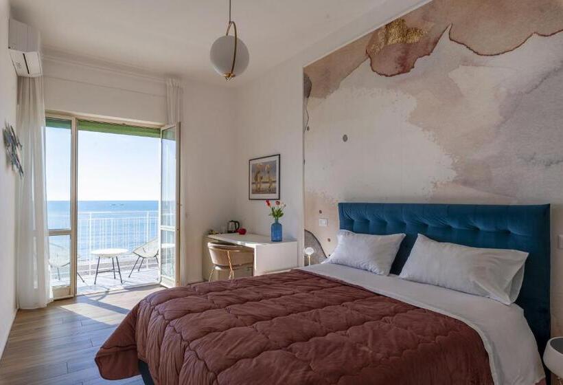 تختخواب و صبحانه Cas’ A Mare Beachfront Luxury Suites