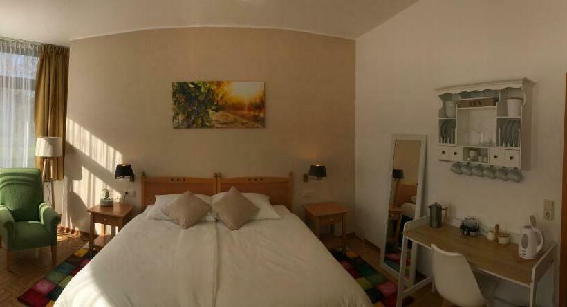 ベッドアンドブレックファースト Gästezimmer Klein Und Fein Für Nach Dem Wein