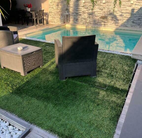 مبيت وإفطار La Perla Luxury Rooms