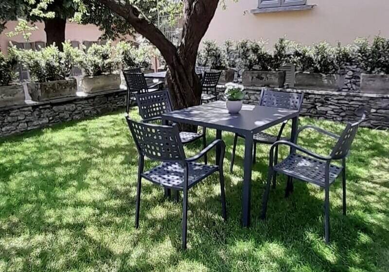 مبيت وإفطار Villa Chiovenda Residenza D Epoca