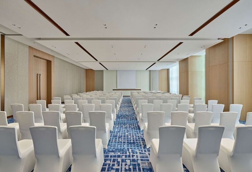 هتل Hilton Garden Inn Shenzhen Guangming