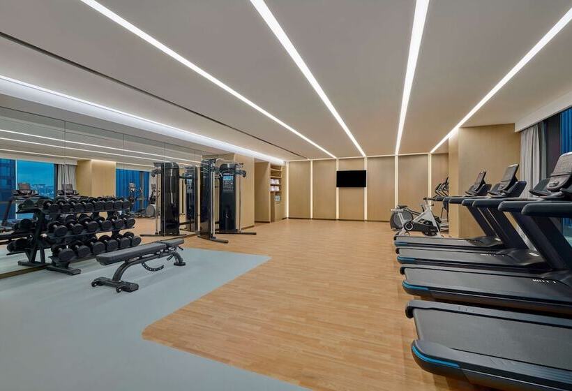 هتل Hilton Garden Inn Shenzhen Guangming