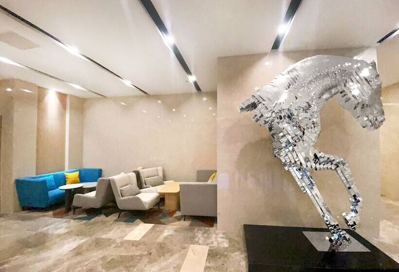 هتل Holiday Inn Express Hohhot East Station By Ihg