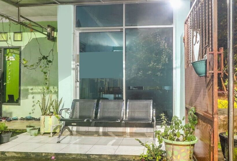 هتل Oyo 91262 Wisma Sido Moro