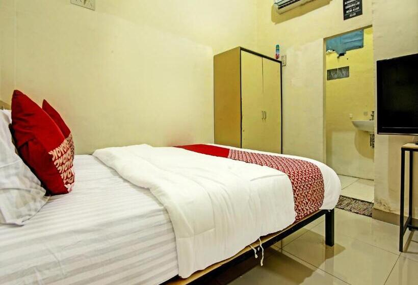 هتل Oyo 91268 Homestay Bu Erma Syariah