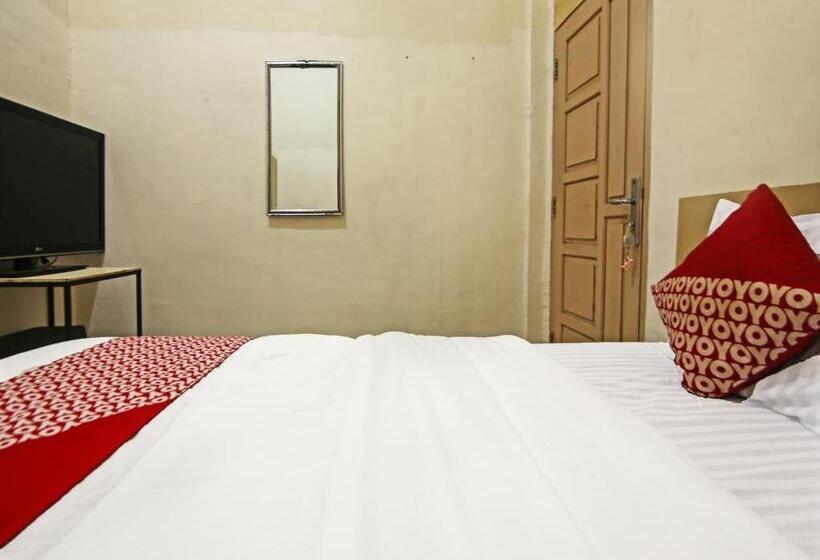 هتل Oyo 91268 Homestay Bu Erma Syariah