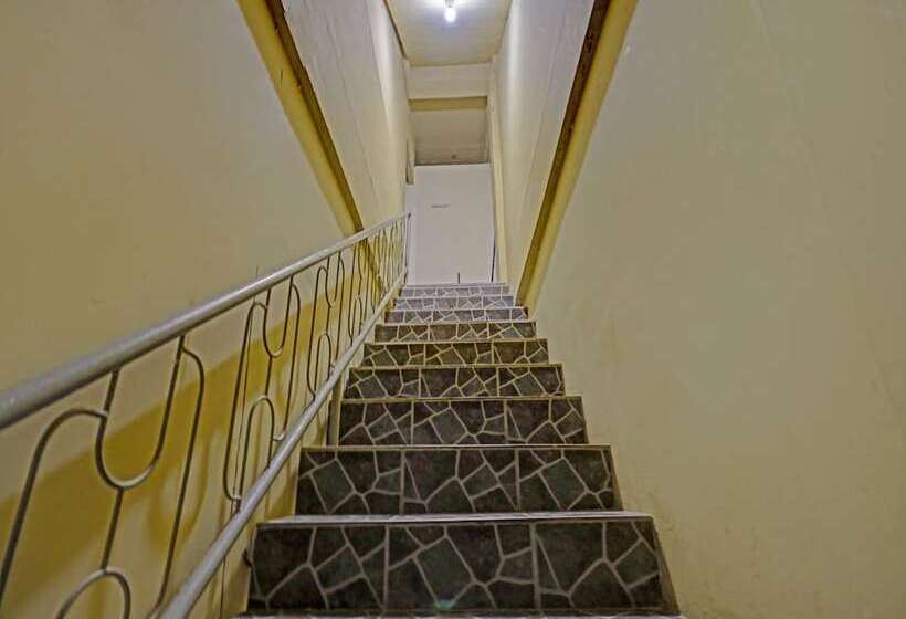فندق Spot On 91267 Sar Inn