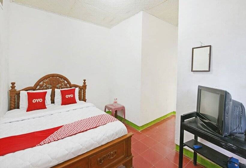 Spot On 91270 Hotel Arimbi