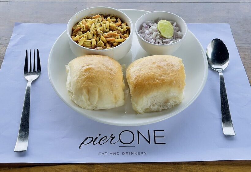 호텔 The Monarch At Chakan Midc, Pune