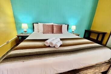 پانسیون Hostal Qachi Chentura