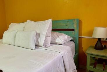 پانسیون Hostal Qachi Chentura