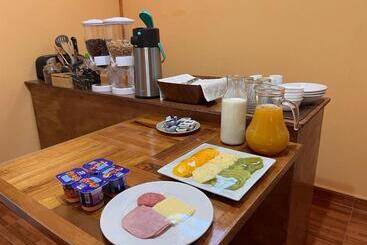 پانسیون Hostal Qachi Chentura