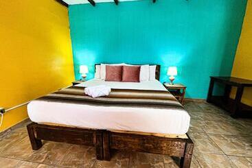 پانسیون Hostal Qachi Chentura