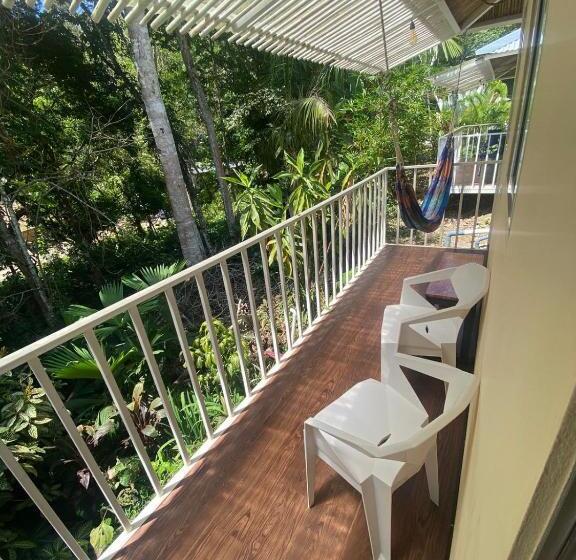 هاستل Grand Park Manuel Antonio   Adults Only