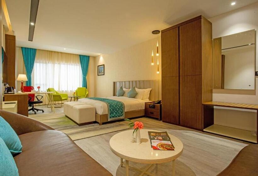 هتل Indreni Suites
