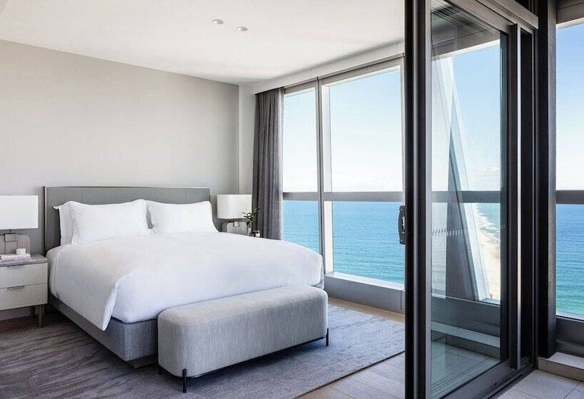 هتل The Langham, Gold Coast And Jewel Residences