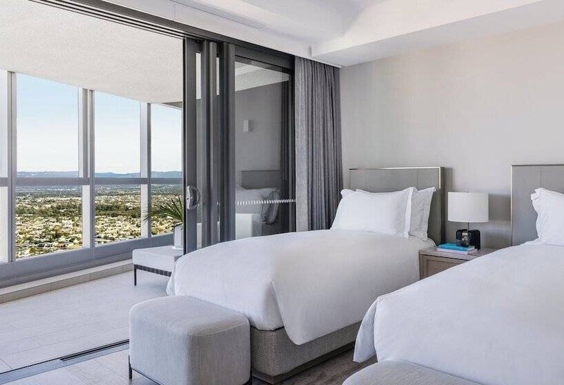 هتل The Langham, Gold Coast And Jewel Residences