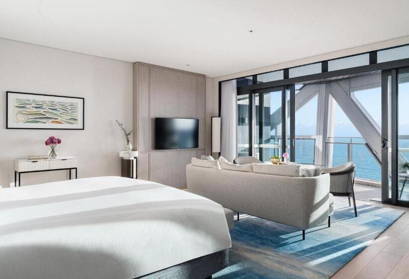 هتل The Langham, Gold Coast And Jewel Residences