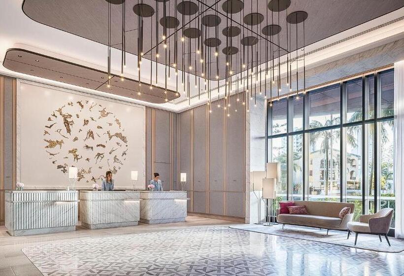 هتل The Langham, Gold Coast And Jewel Residences