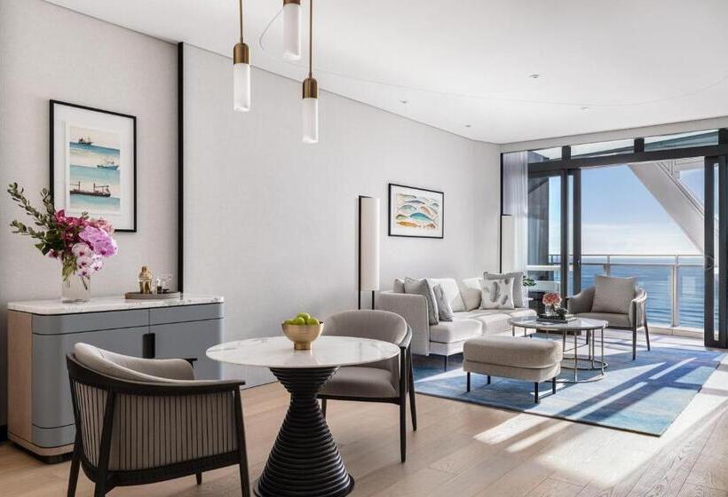 هتل The Langham, Gold Coast And Jewel Residences