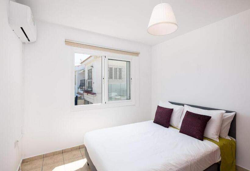 Oceanview Apartment