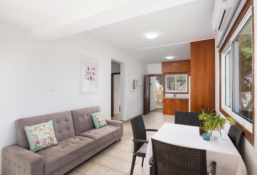 Oceanview Apartment