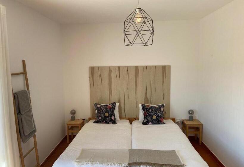 پانسیون Guesthouse Releash Aljezur