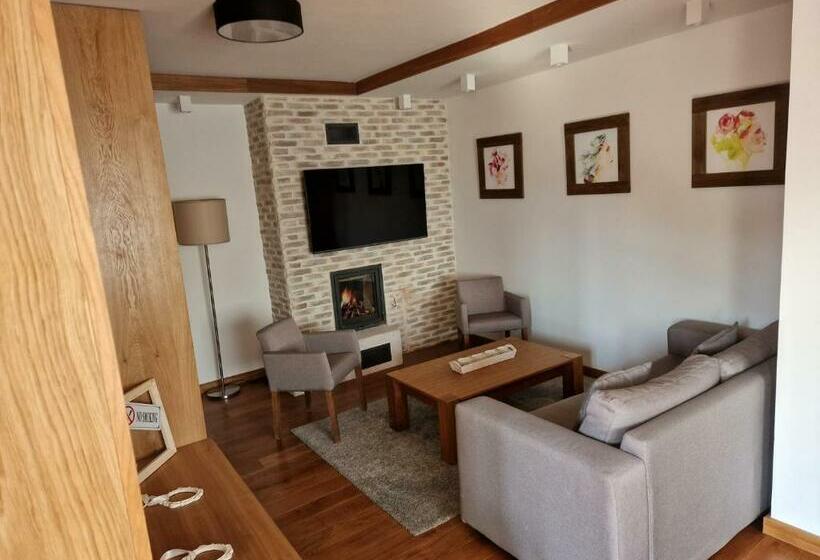 استراحتگاه Aparthotel Jahorina A123