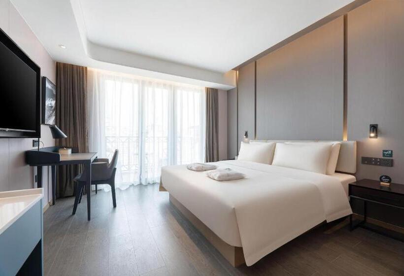 Atour Hotel Xishuangbanna Jinghong Gaozhuang Starlight Night Market