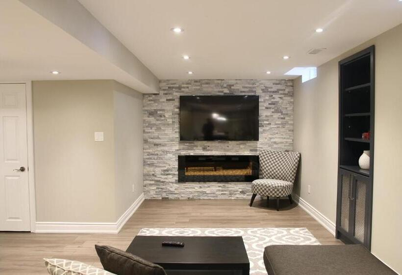 Fully Furnished Guest Suite