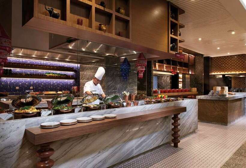 هتل Doubletree By Hilton Shah Alam I City
