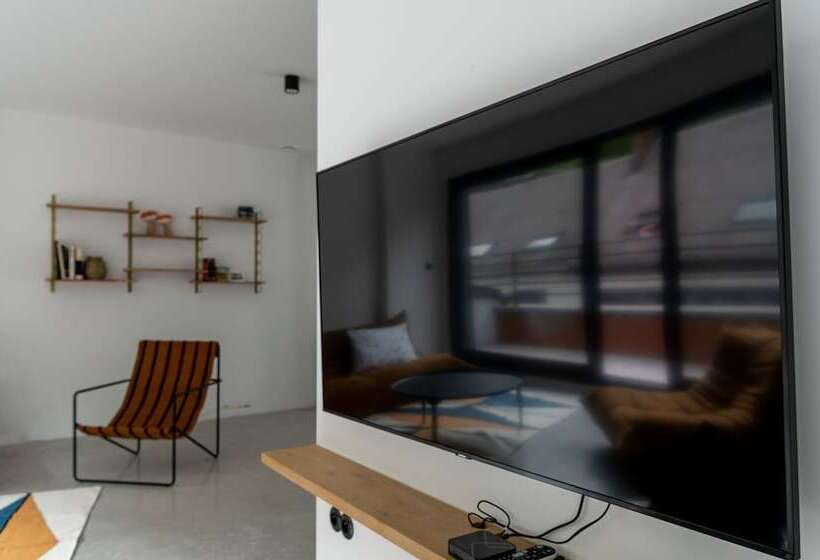 هتل Espace 43  Les 7 Chambres
