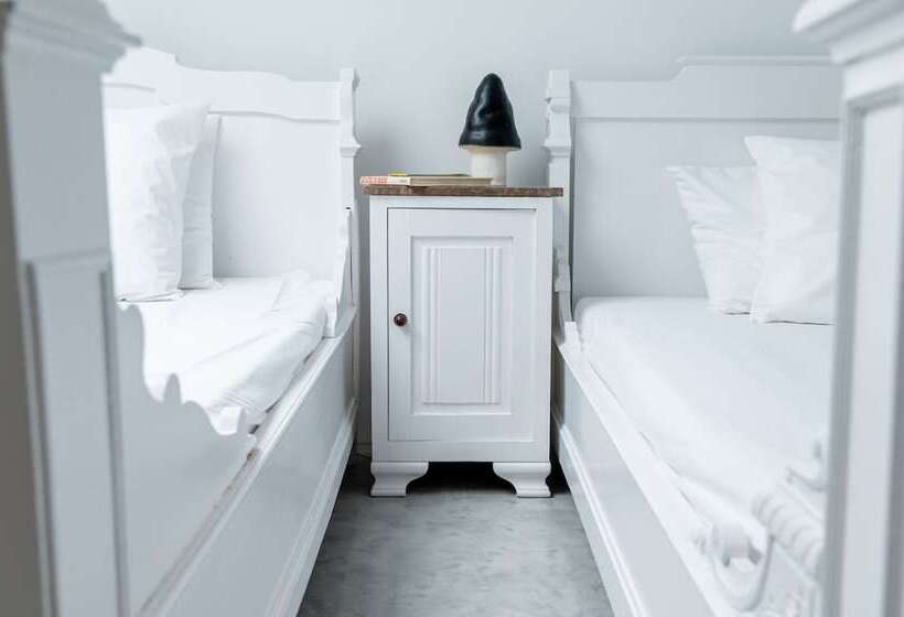 هتل Espace 43  Les 7 Chambres