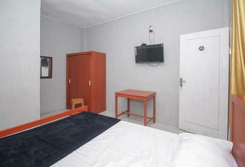 בית מלון כפרי Lidez Residence Bitung